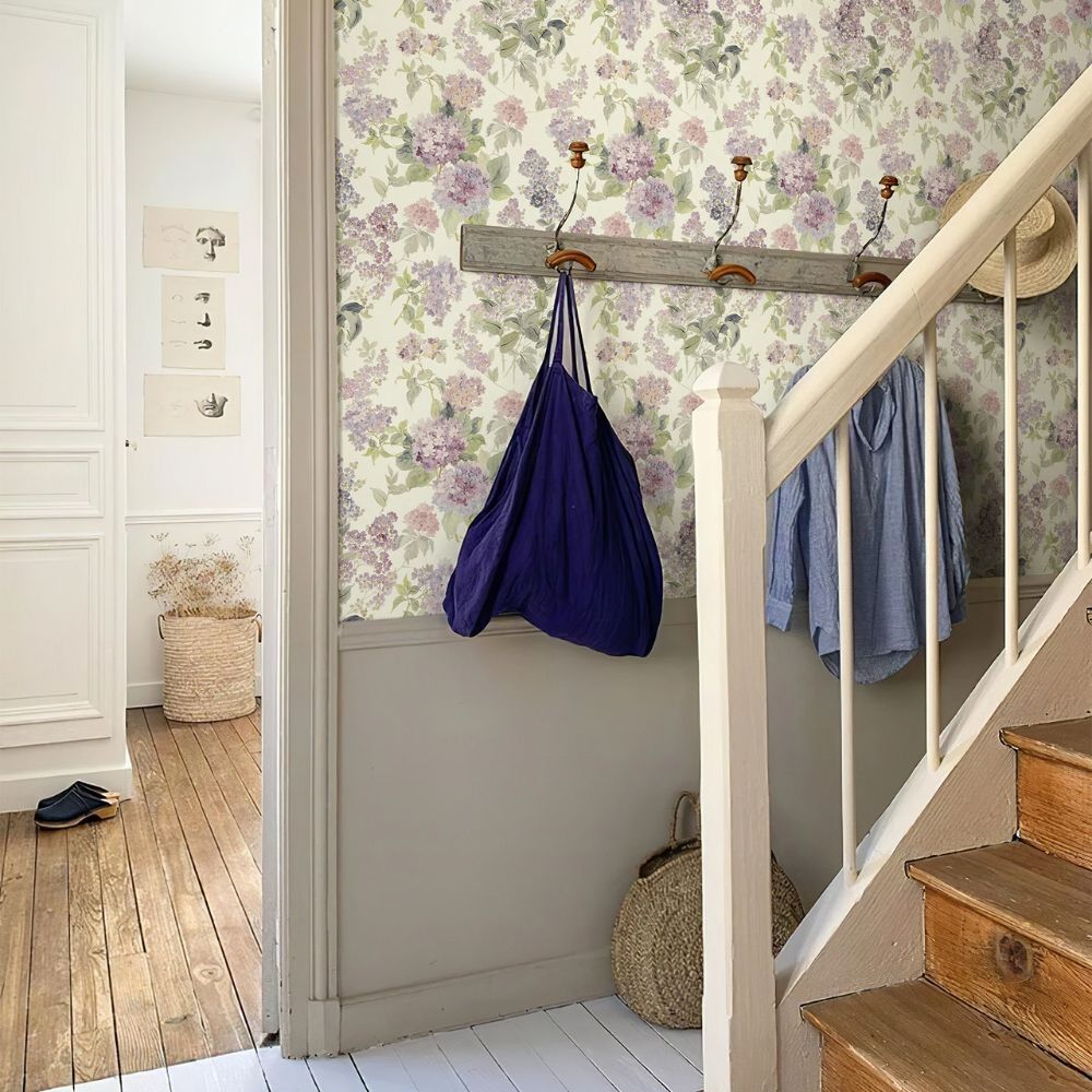 Papier peint grosses fleurs vintage escaliers