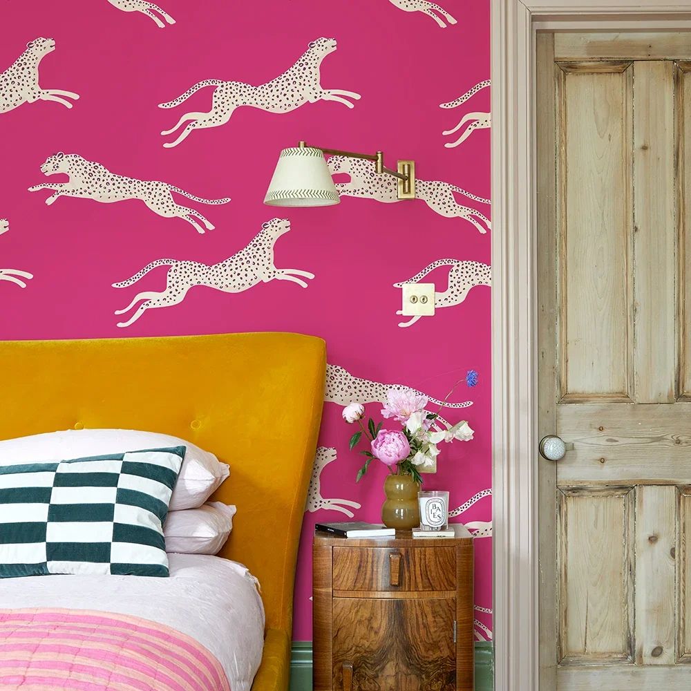 Papier peint léopard violet pop chambre