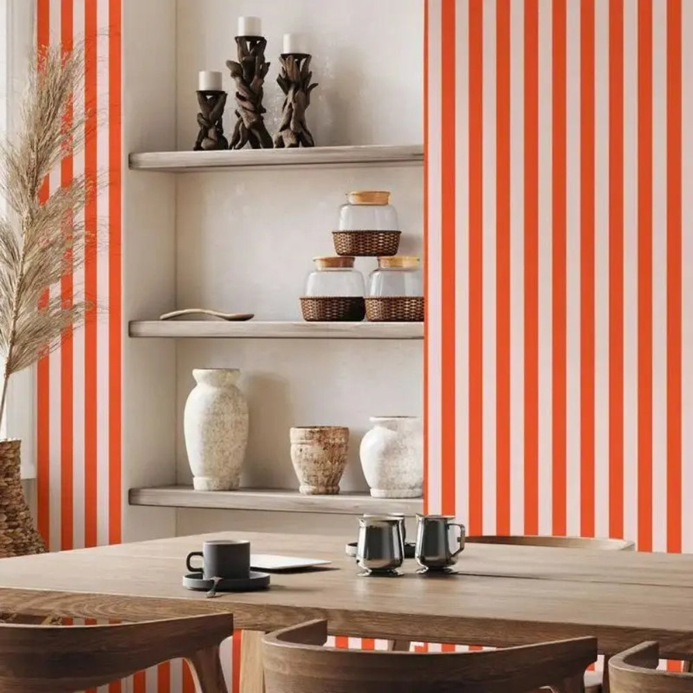 Papier peint rayure rouge Deco salon
