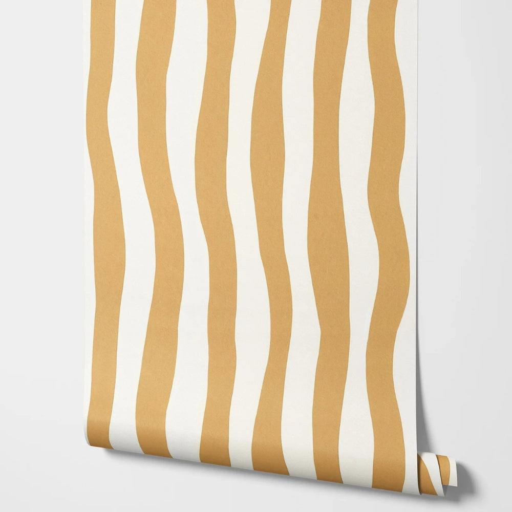 Papier peint rayures ocres ondulés Deco salon