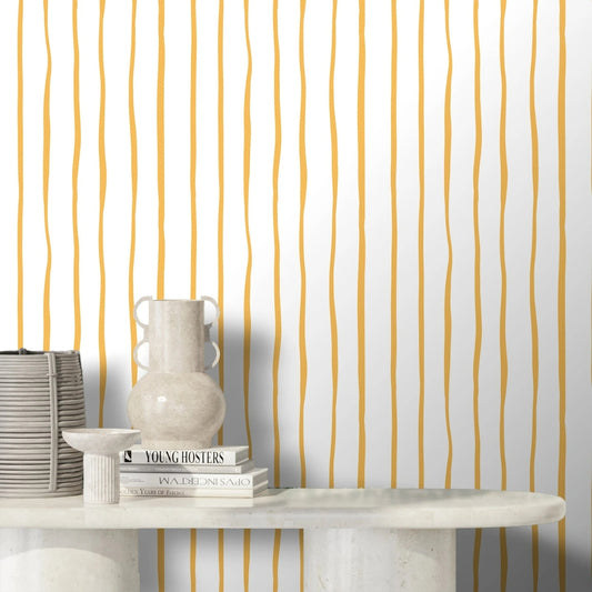 Papier peint rayures fines moutarde decoration murale